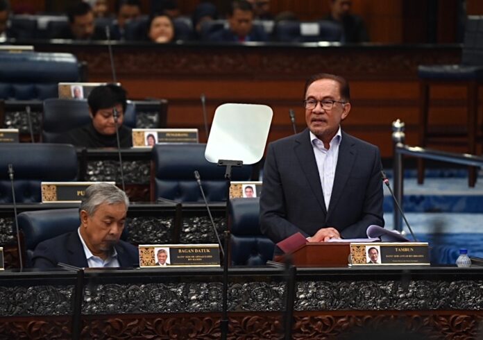 Anwar Jawab Isu Hari Ini Menang Esok Harga Minyak Turun Media Variasi